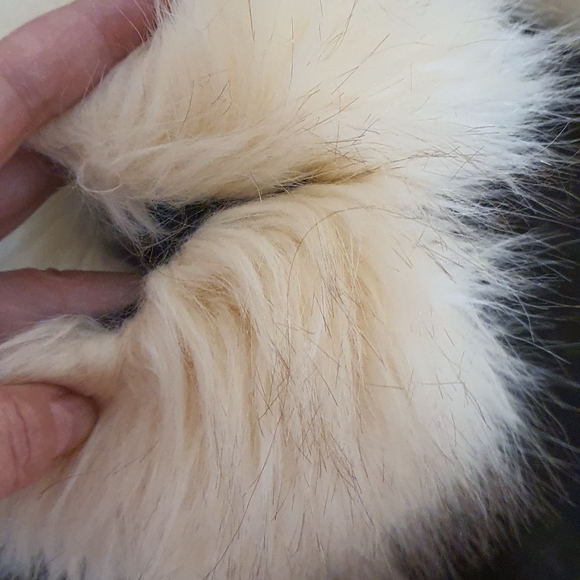 Fur head or neck cover/band - Picture 3 of 6